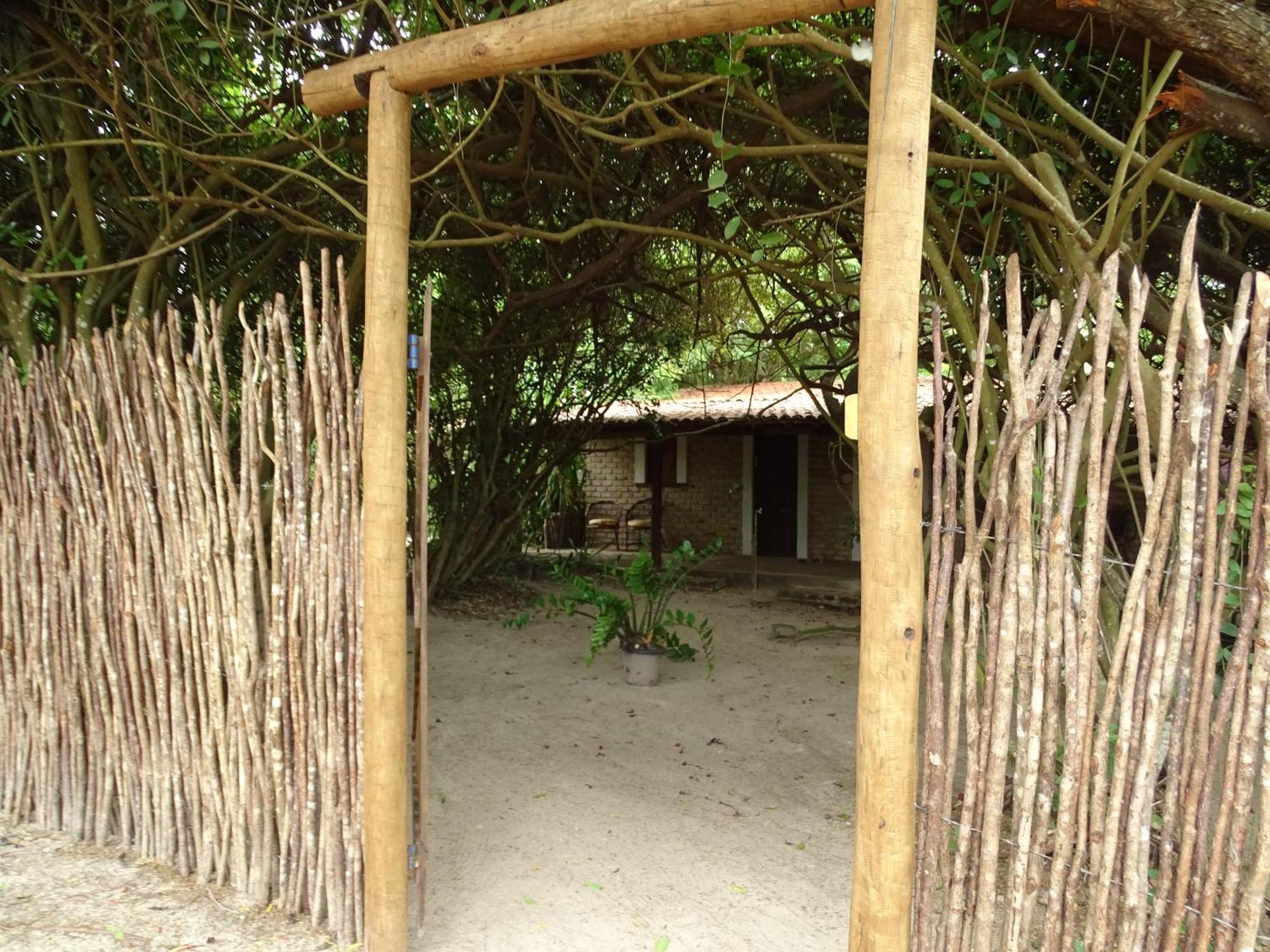 Jungle House Hotel เซามิเกลโดกอสโตโซ ภายนอก รูปภาพ